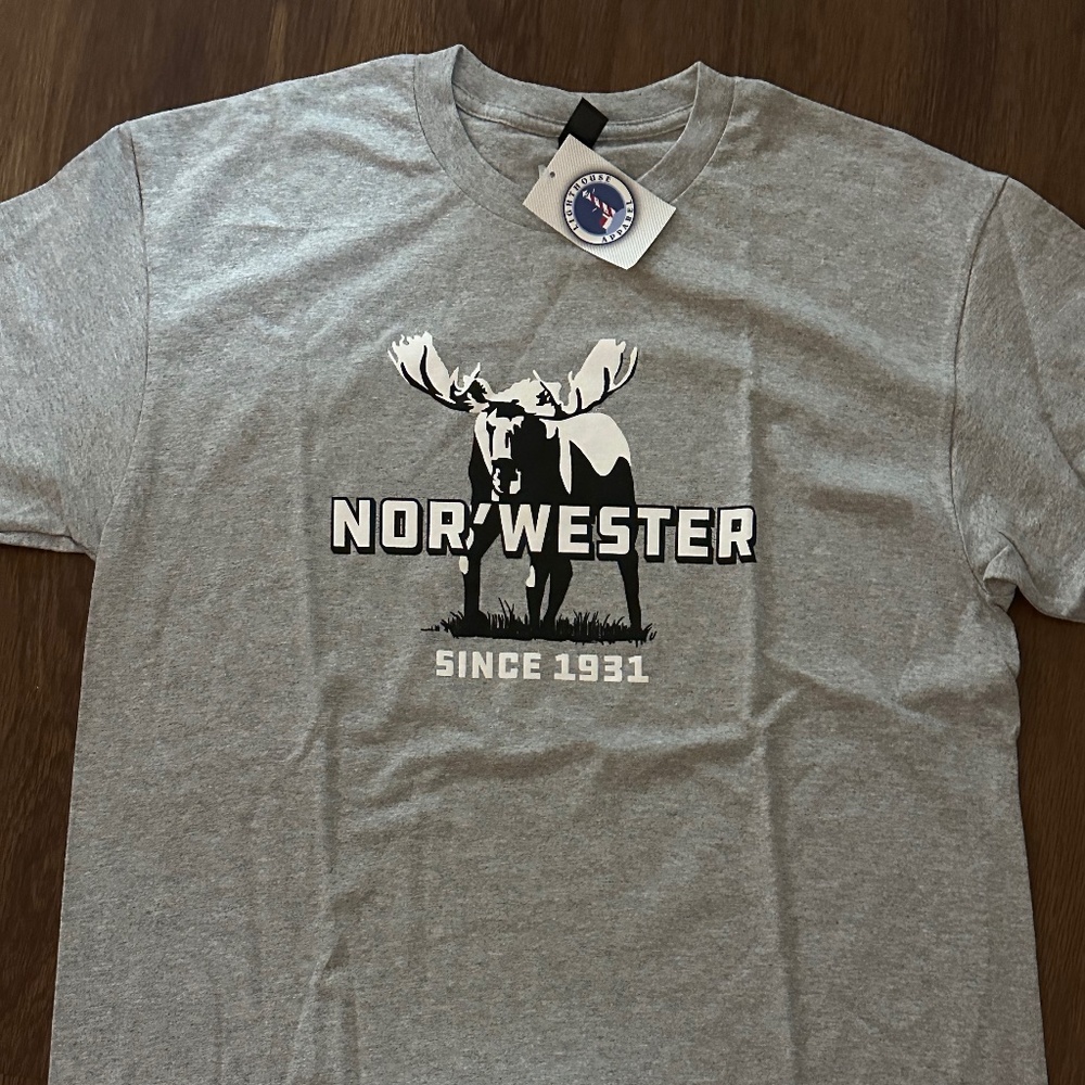 Unisex Grey t-shirt with moose